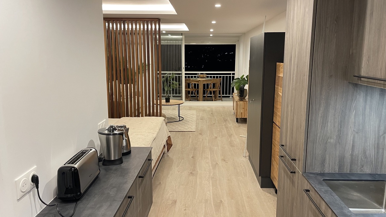 Photo of Others in Cul de Sac