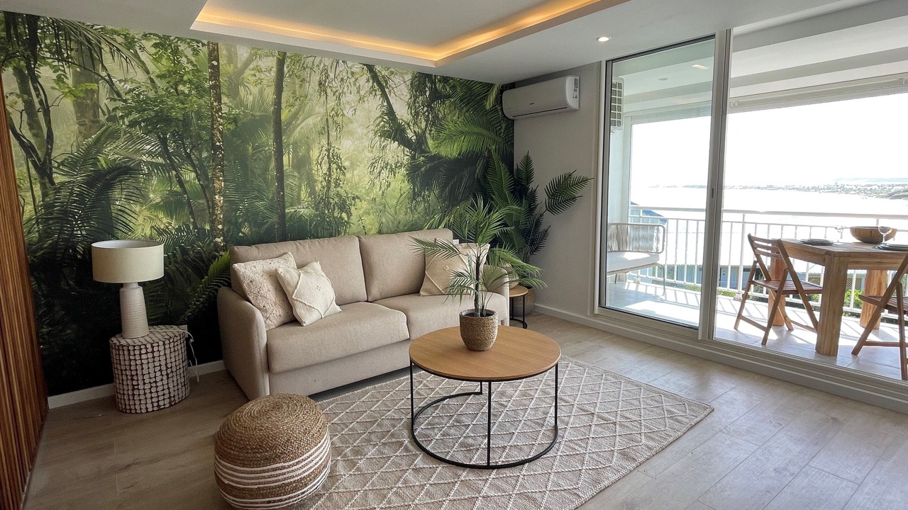 Photo of Livingroom in Cul de Sac