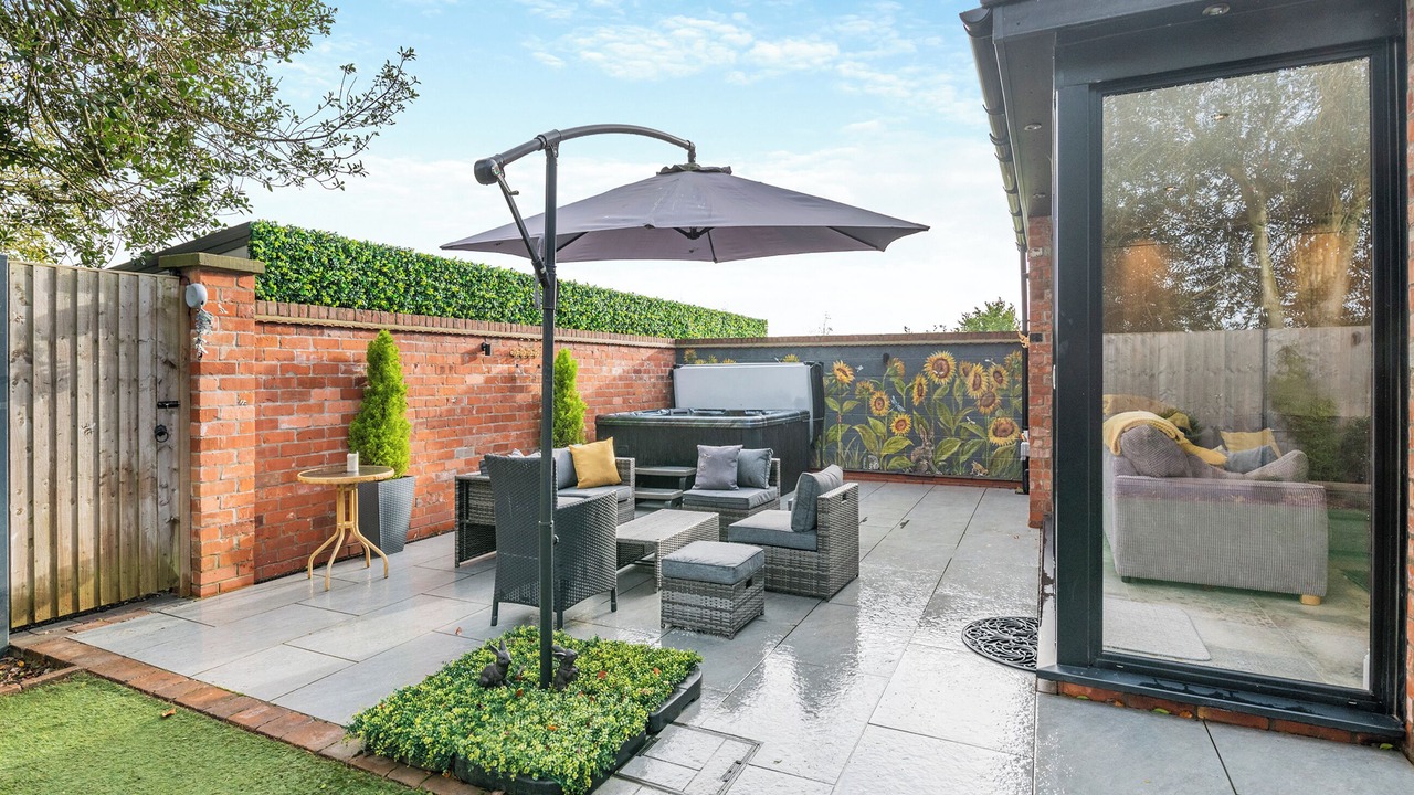 Photo of Others in Cottingham