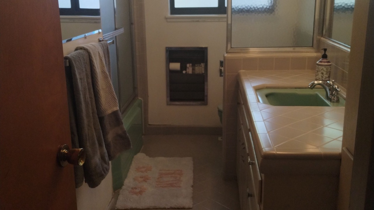 Photo of Bathroom in Arden Park Vista