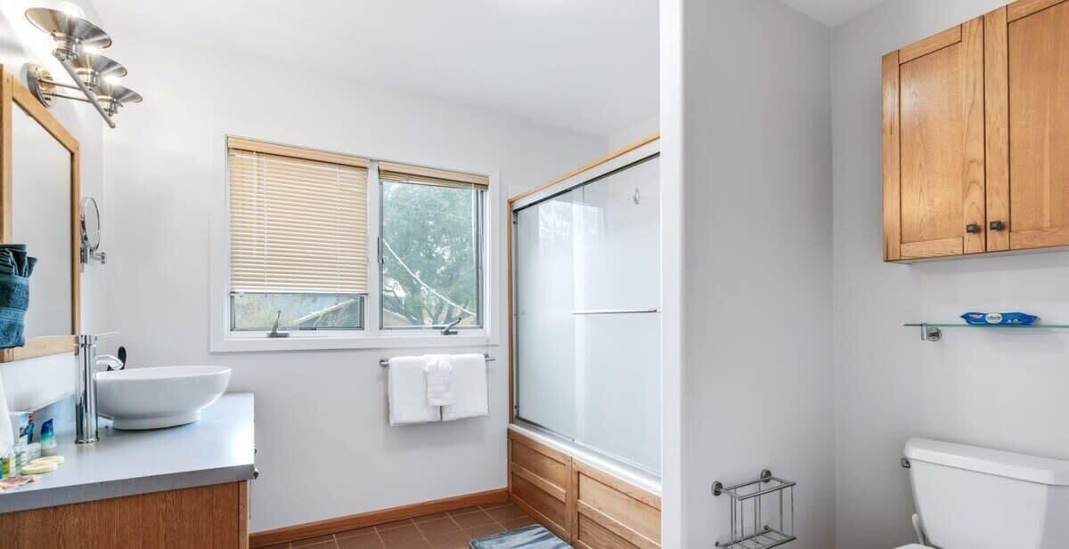 Photo of Bathroom in Manor