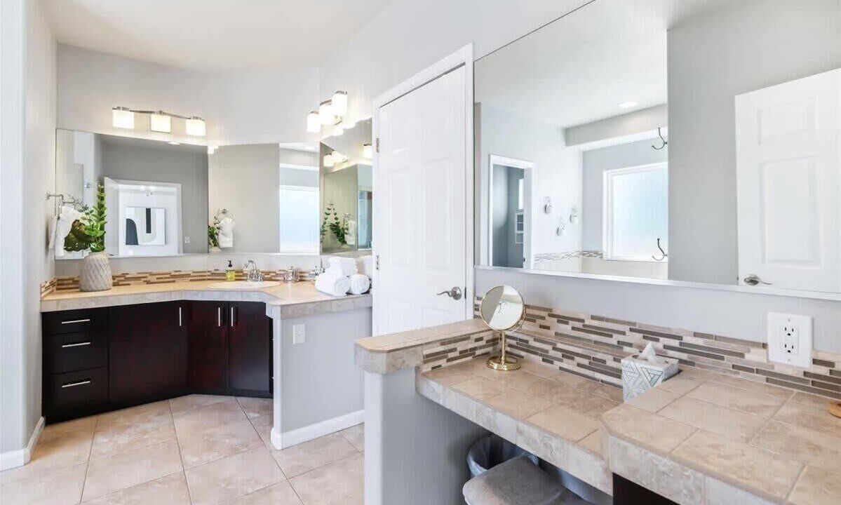 Photo of Bathroom in Manor