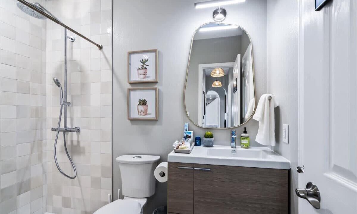 Photo of Bathroom in Manor