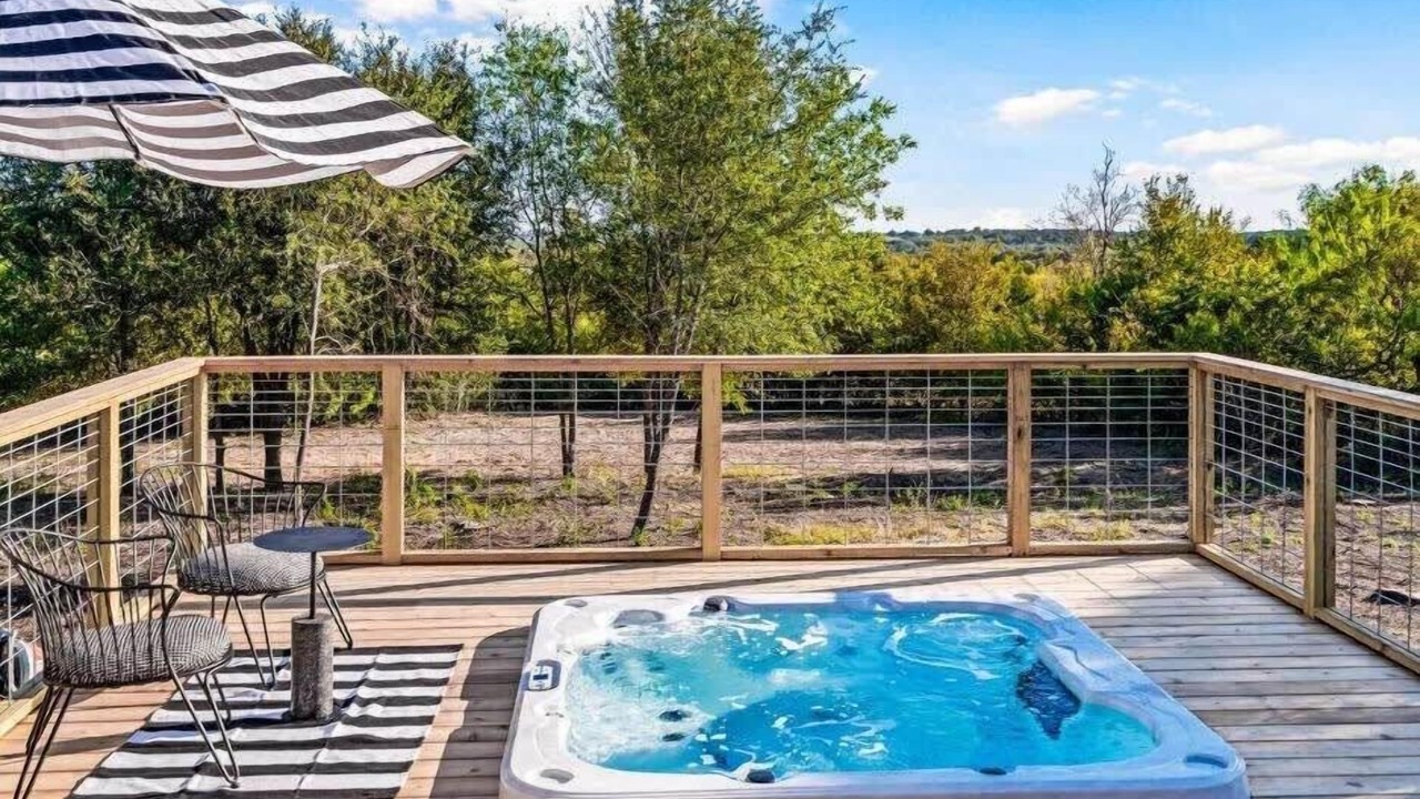 Photo of Patio Balcony in Manor