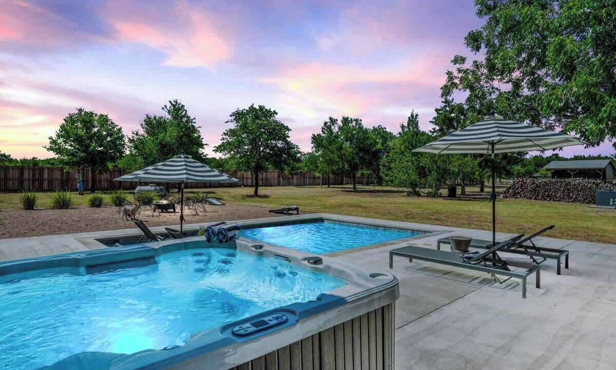 Photo of Outdoor in Manor