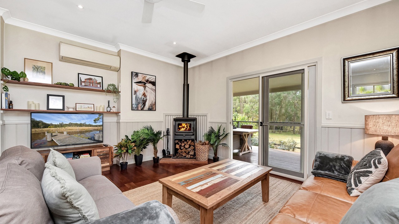 Photo of Livingroom in Wollombi