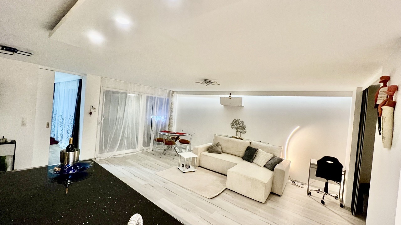 Photo of Livingroom in Montreux