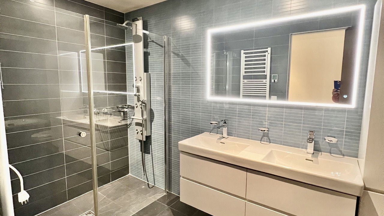 Photo of Bathroom in Montreux