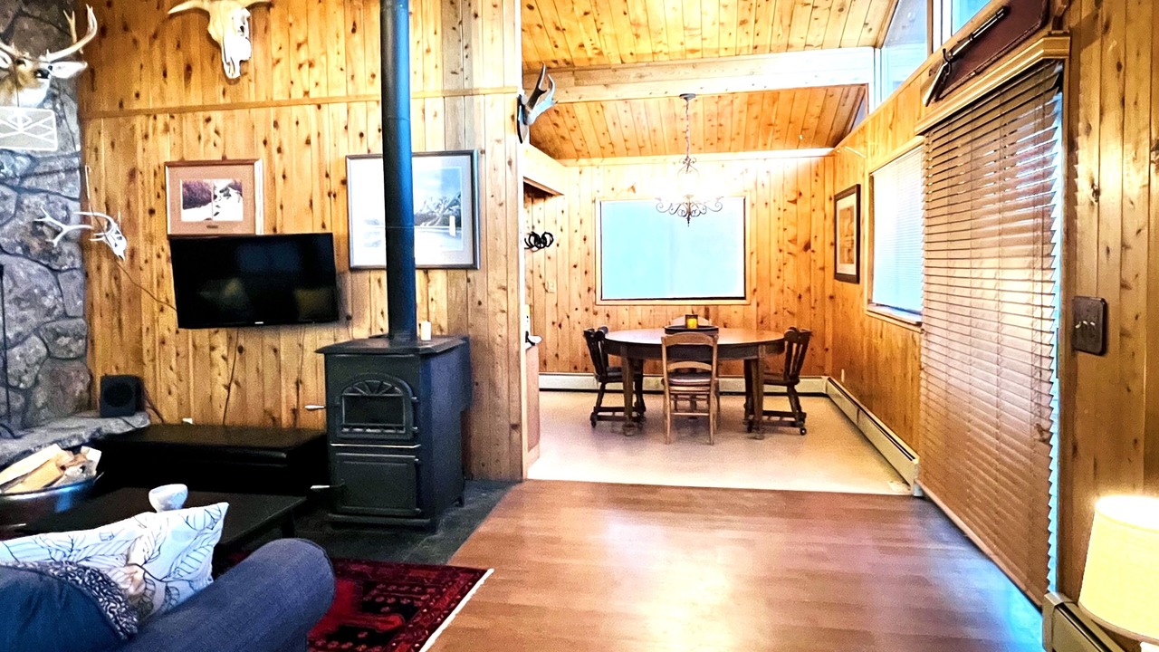 Photo of Bedroom in Lander