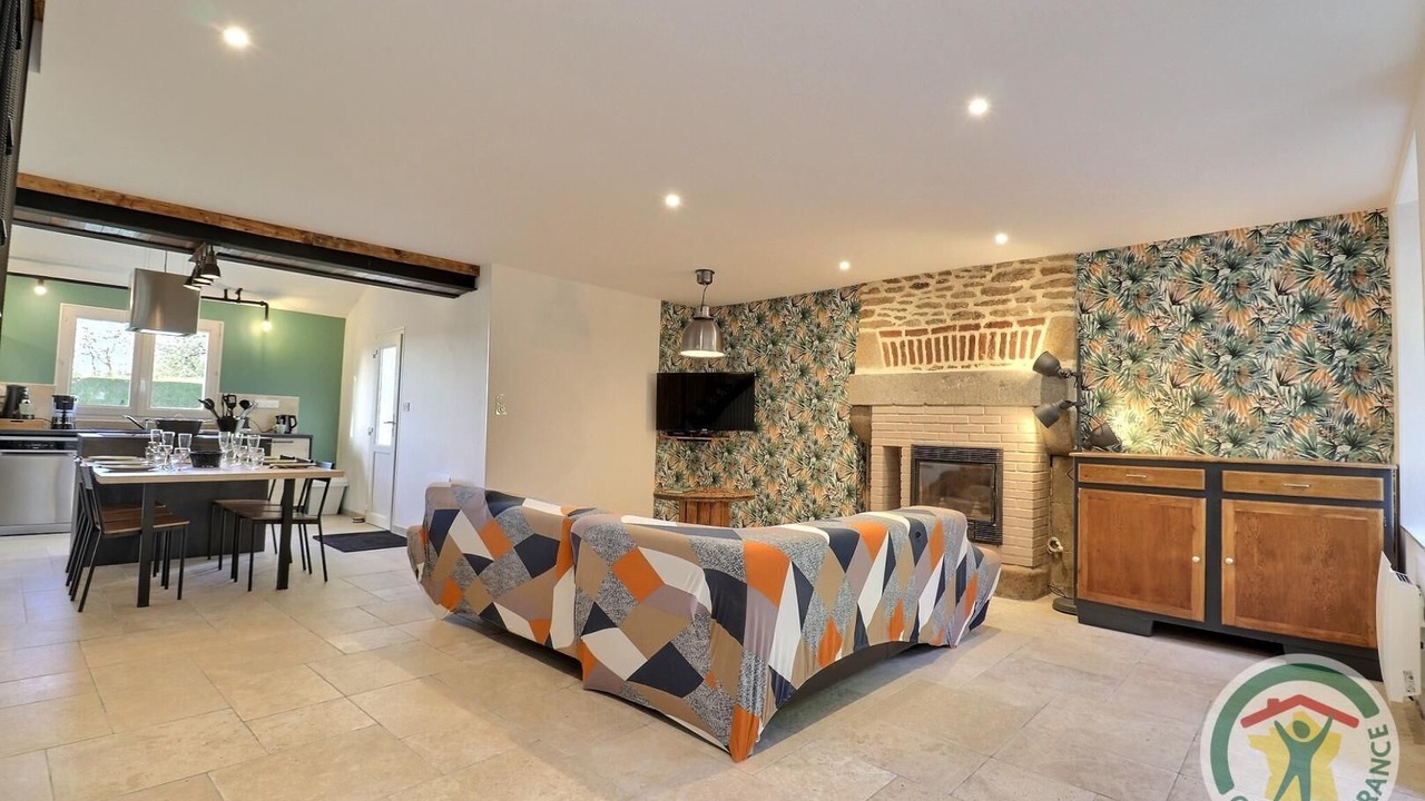 Photo of Livingroom in Saint-Brice-en-Cogles