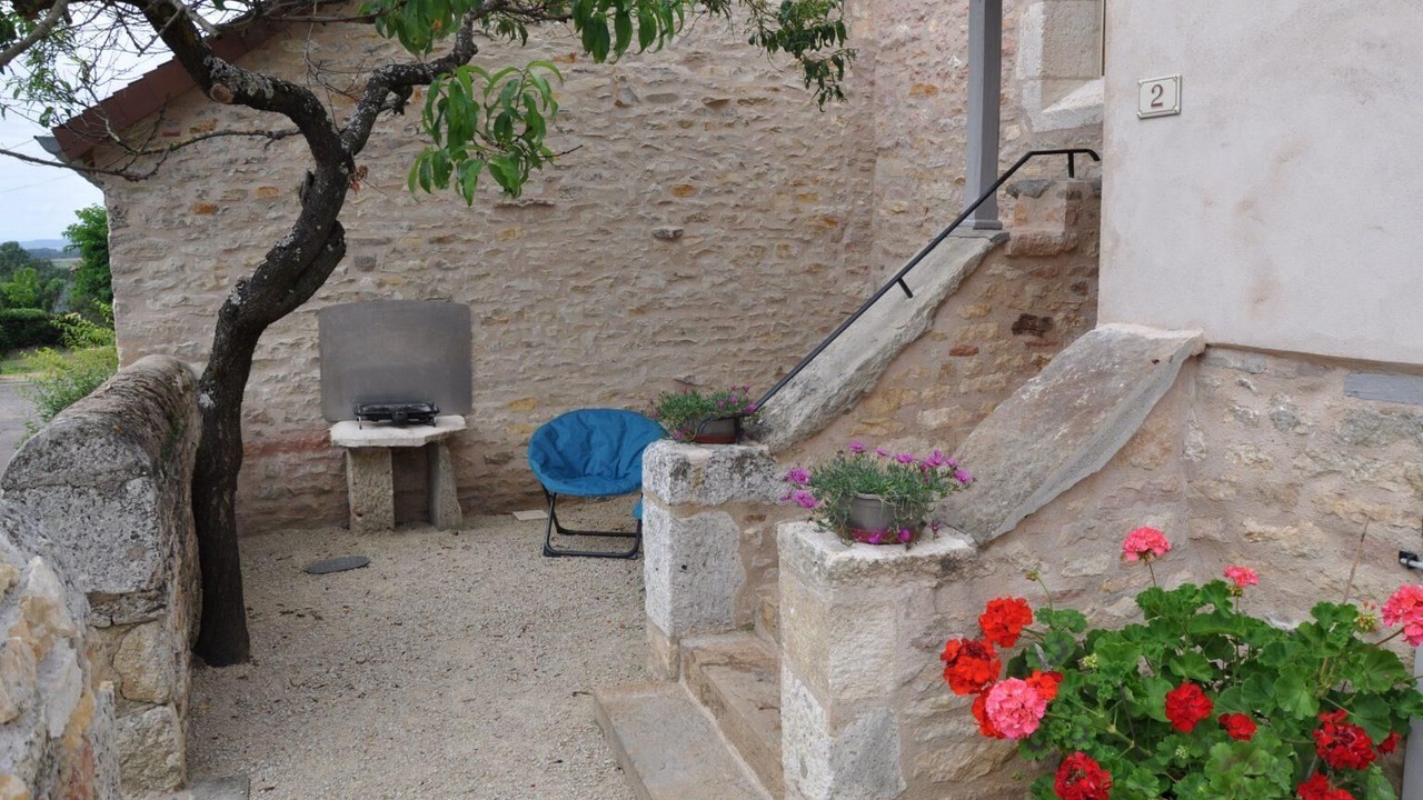 Photo of Patio Balcony in Saint-Boil