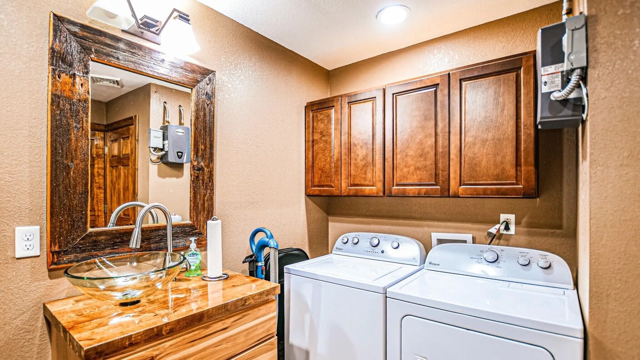 Photo of Bathroom in Rocky Top