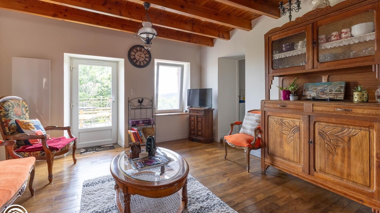Photo of Livingroom in La Chapelle Sur Usson