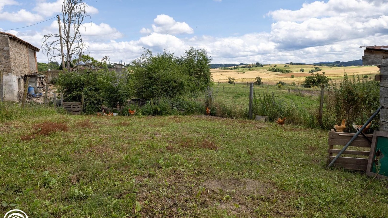 Photo of Outdoor in La Chapelle Sur Usson