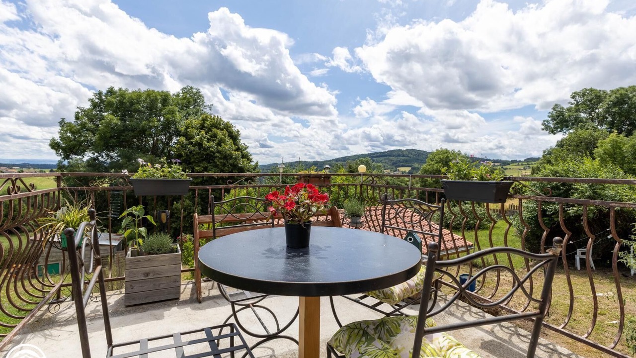 Photo of Outdoor in La Chapelle Sur Usson