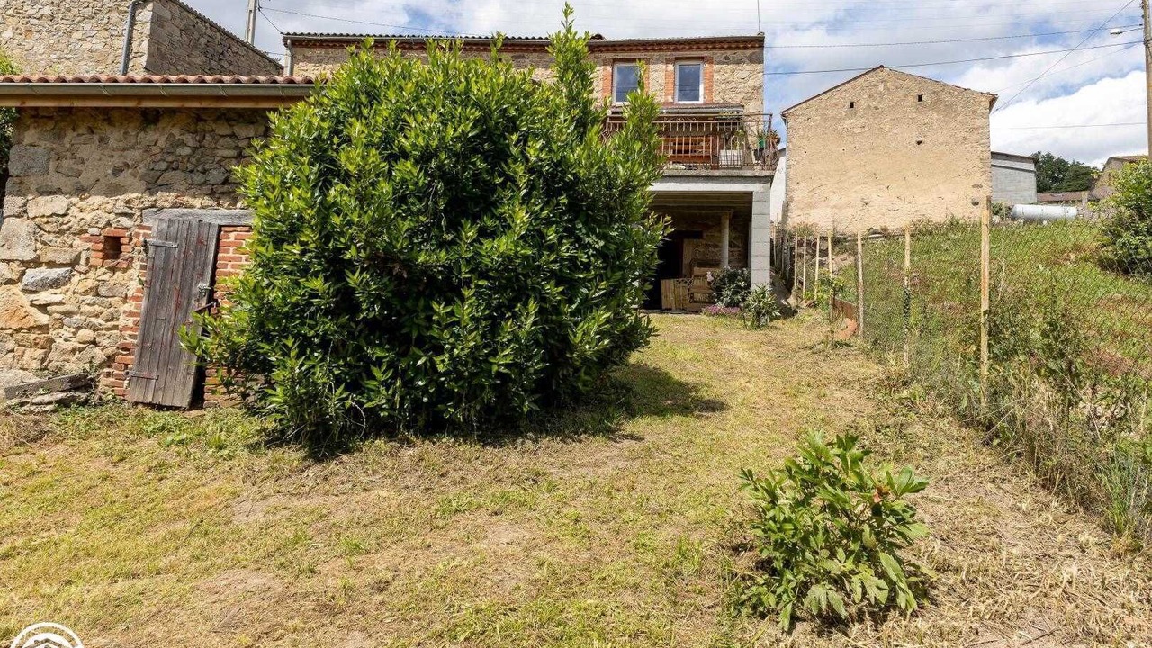 Photo of Outdoor in La Chapelle Sur Usson