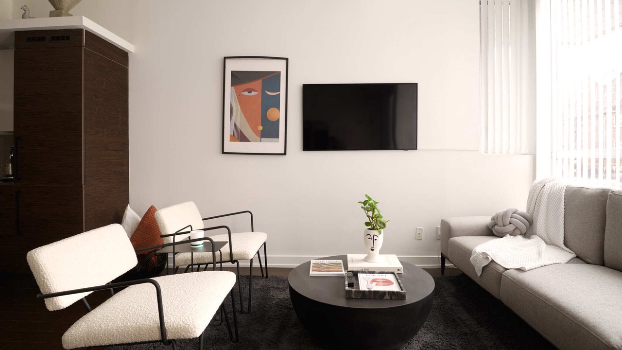 Photo of Livingroom in King West Village