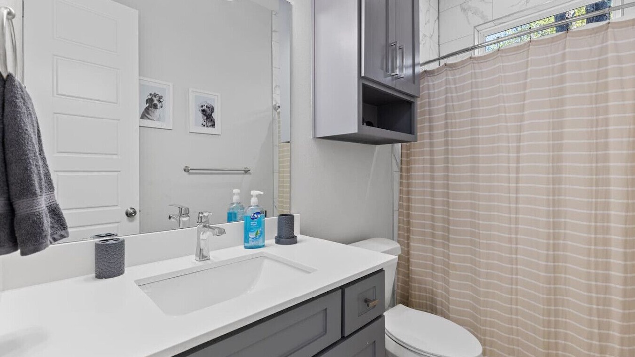 Photo of Bathroom in Cedar Crest