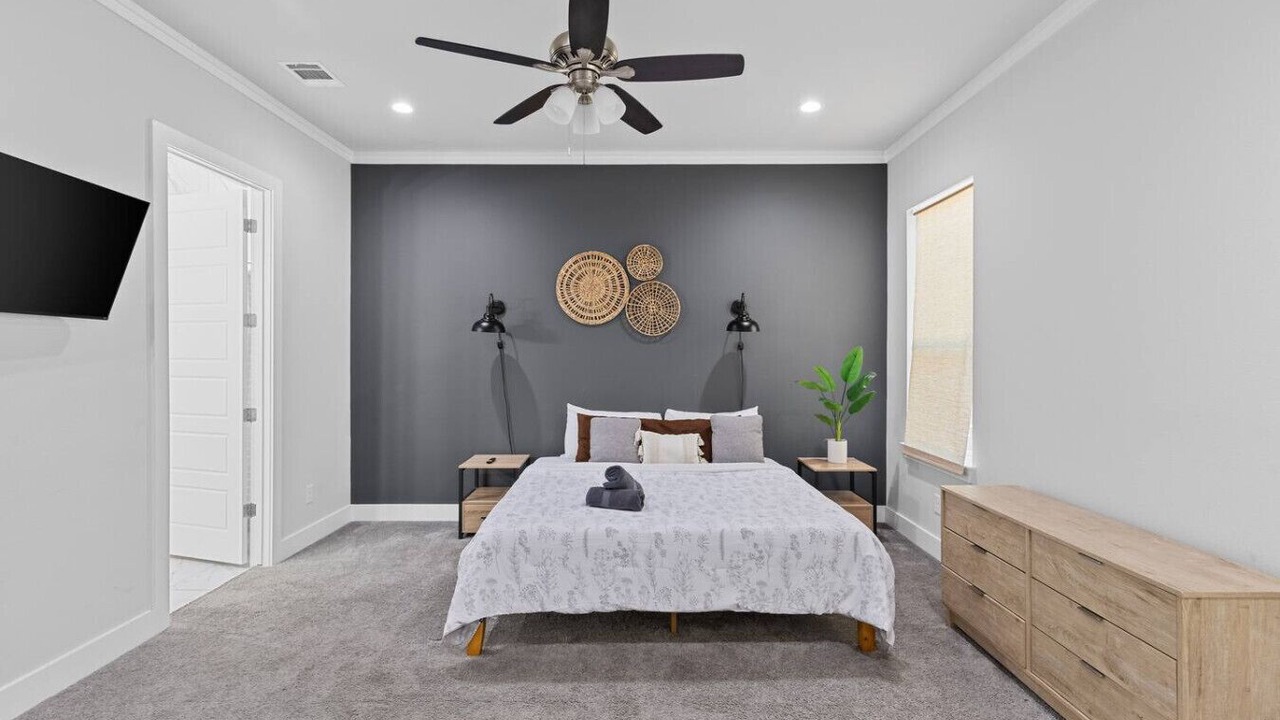 Photo of Bedroom in Cedar Crest