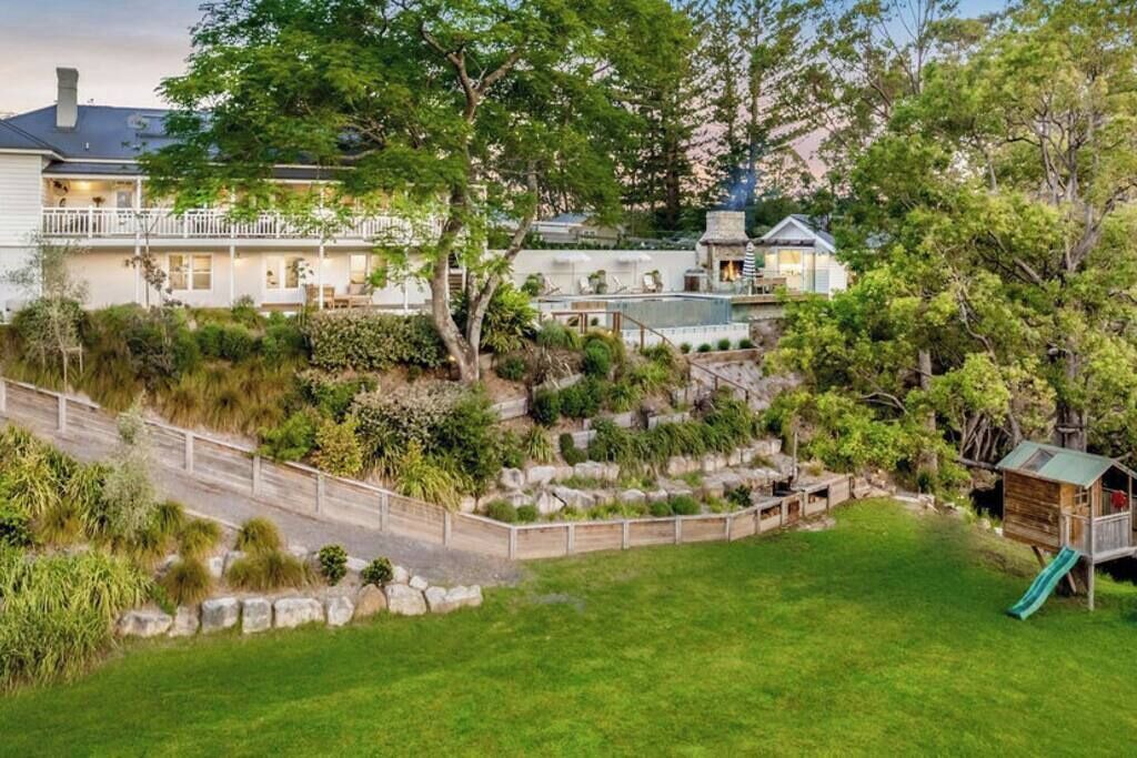 Photo of Others in Berry