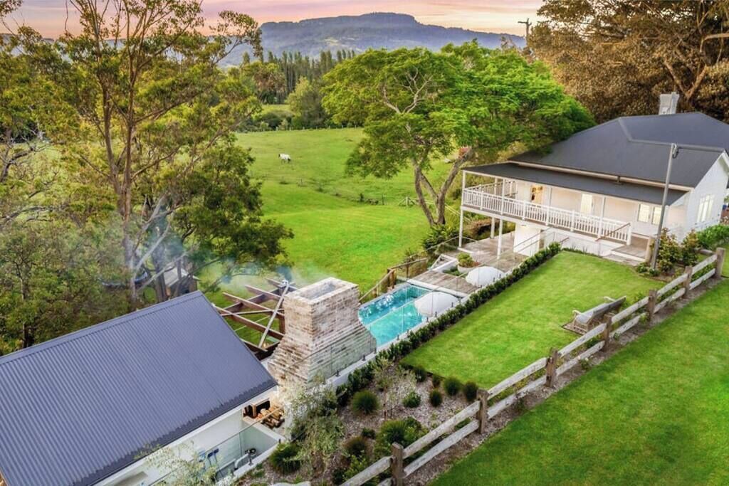 Photo of Others in Berry