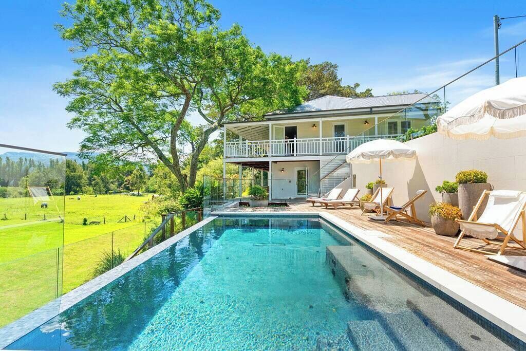 Photo of Others in Berry