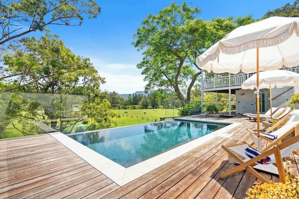 Photo of Outdoor in Berry