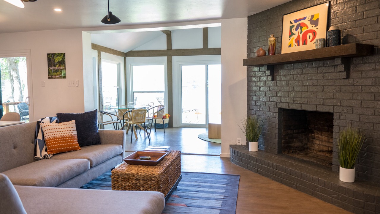 Photo of Livingroom in Tool