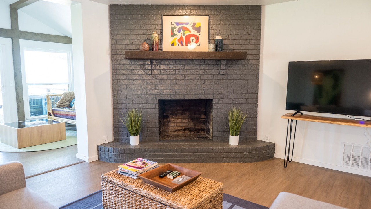 Photo of Livingroom in Tool