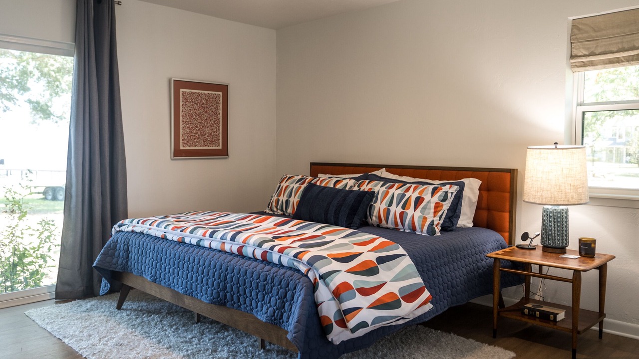 Photo of Bedroom in Tool