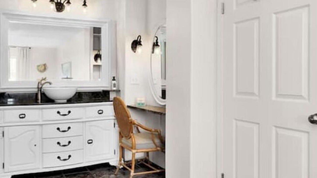 Photo of Bathroom in Coldspring