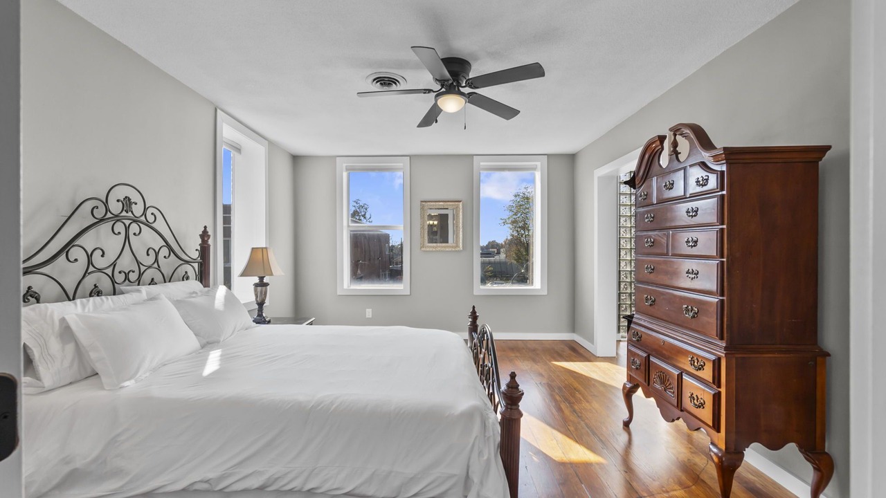 Photo of Bedroom in Cape Girardeau