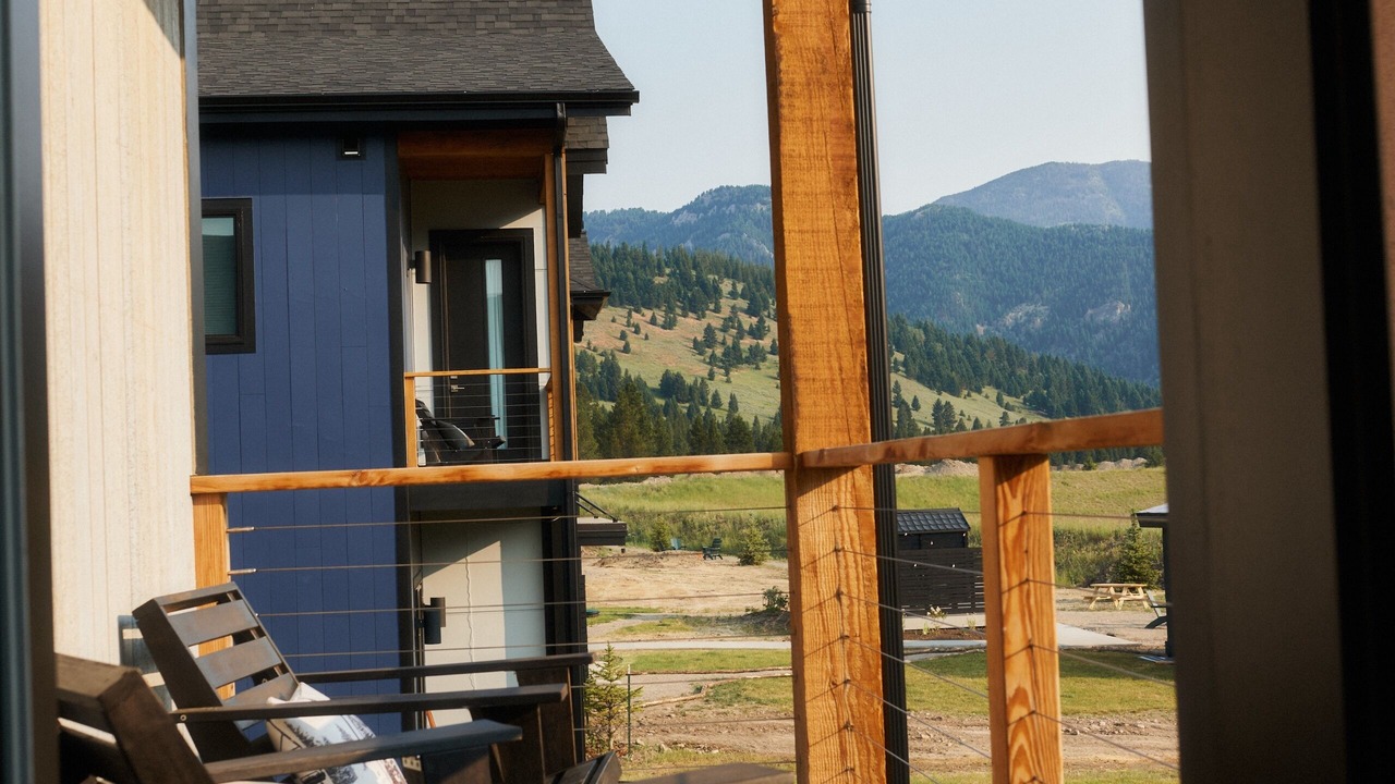 Photo of Patio Balcony in Big Sky