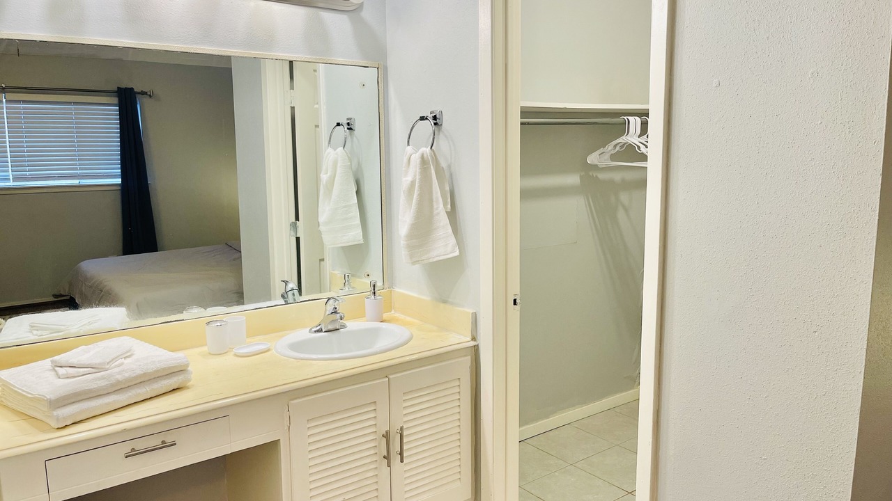 Photo of Bathroom in Sharpstown