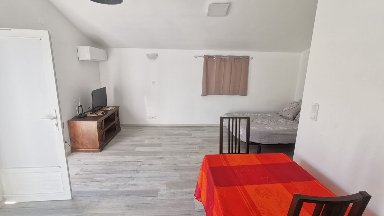 Photo of Bedroom in Saint-Alban-du-Rhone
