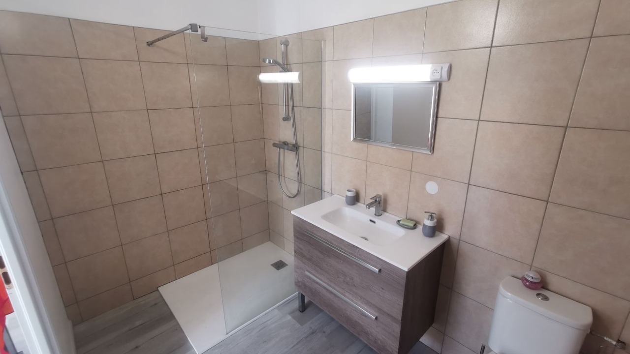 Photo of Bathroom in Saint-Alban-du-Rhone
