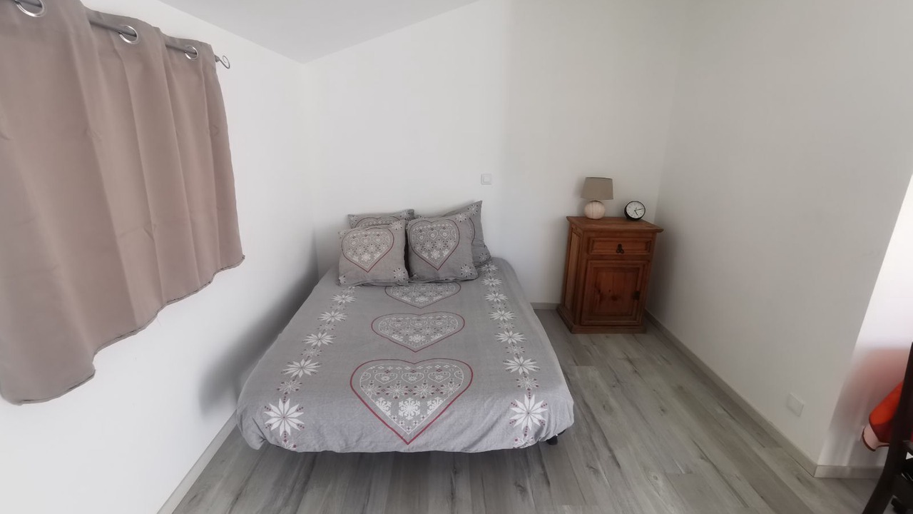 Photo of Bedroom in Saint-Alban-du-Rhone