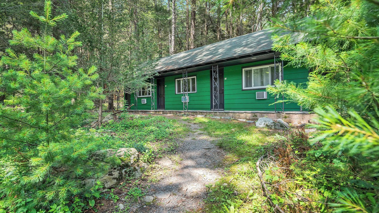 Photo of Outdoor in Canadensis