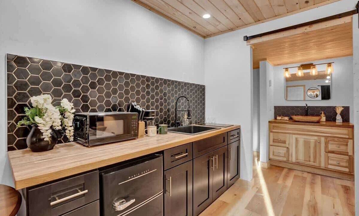 Photo of Kitchen in Canadensis