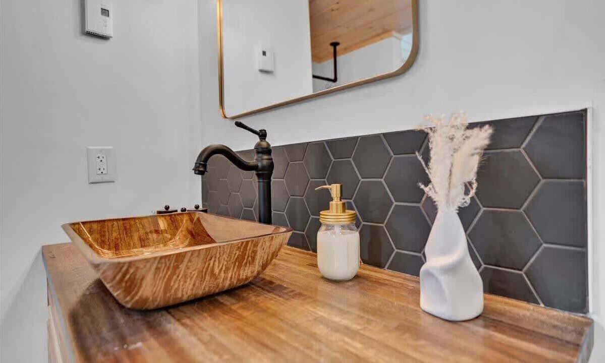 Photo of Bathroom in Canadensis