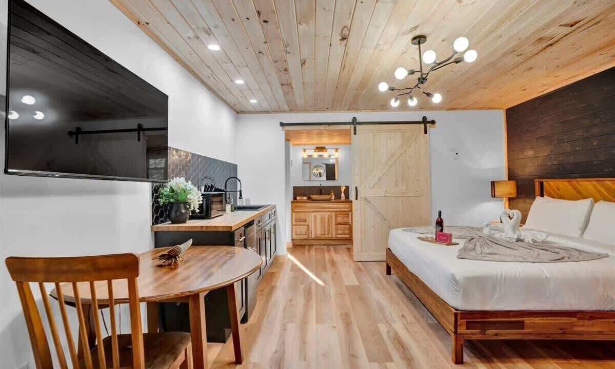 Photo of Bedroom in Canadensis