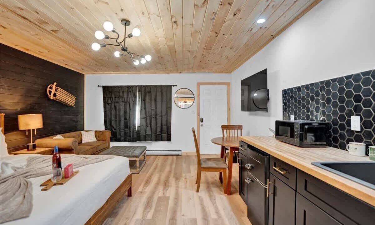 Photo of Bedroom in Canadensis