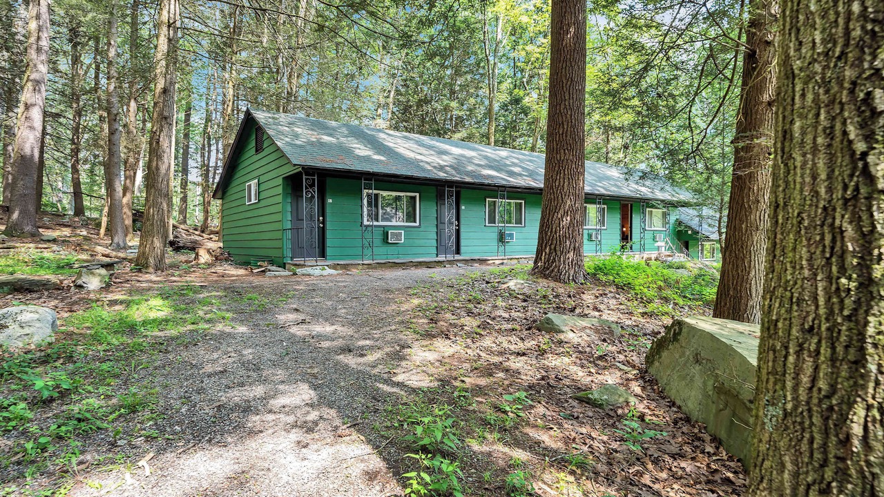 Photo of Outdoor in Canadensis