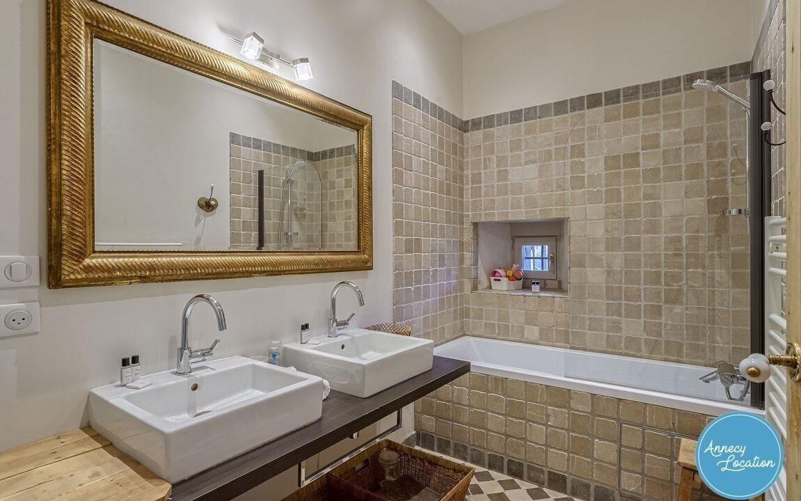 Photo of Bathroom in Verthier