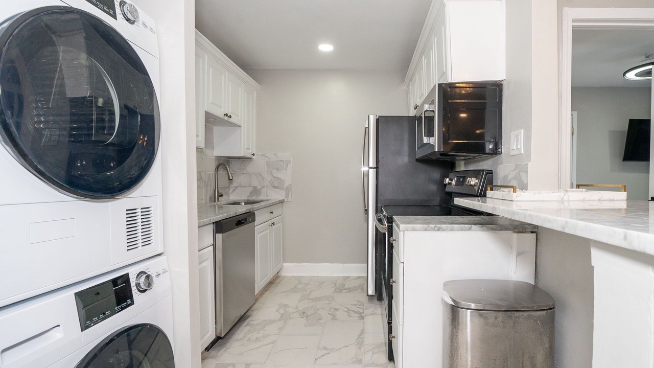 Photo of Kitchen in Peachtree Center