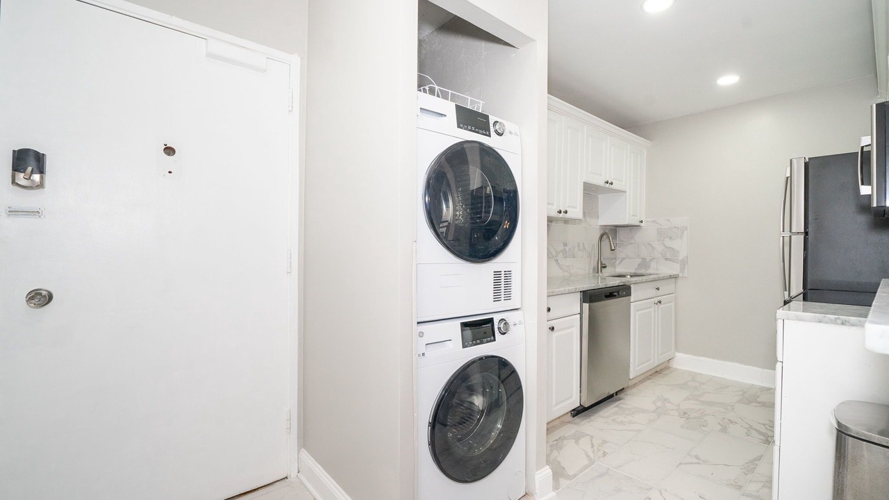 Photo of Others in Peachtree Center