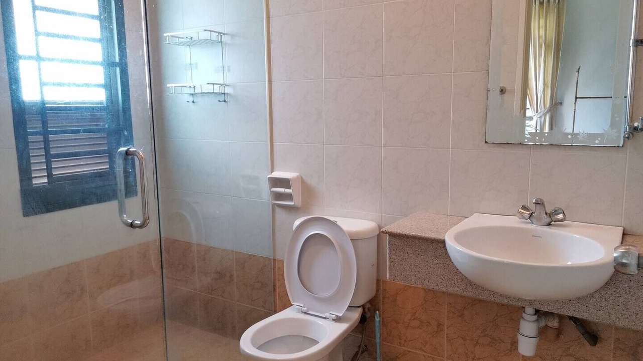 Photo of Bathroom in Taman Mount Austin