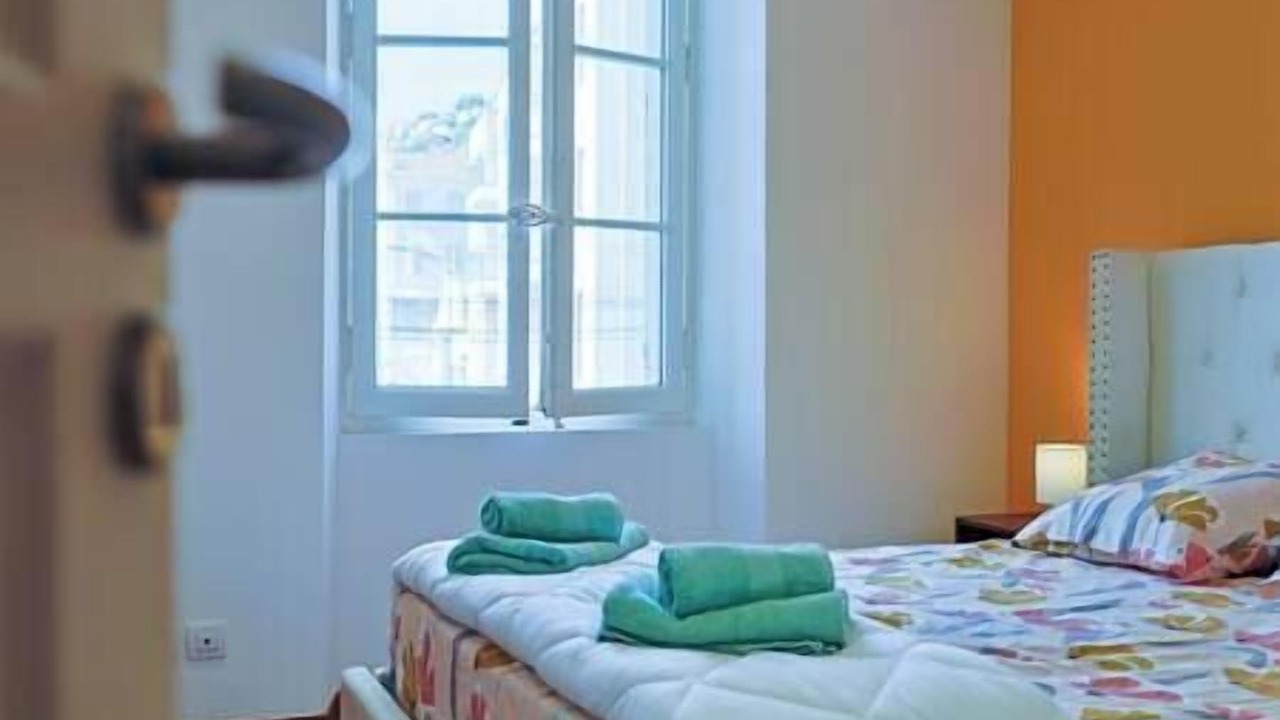 Photo of Bedroom in Hyeres City Centre