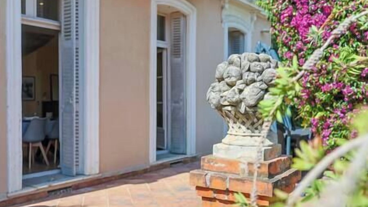 Photo of Outdoor in Hyeres City Centre