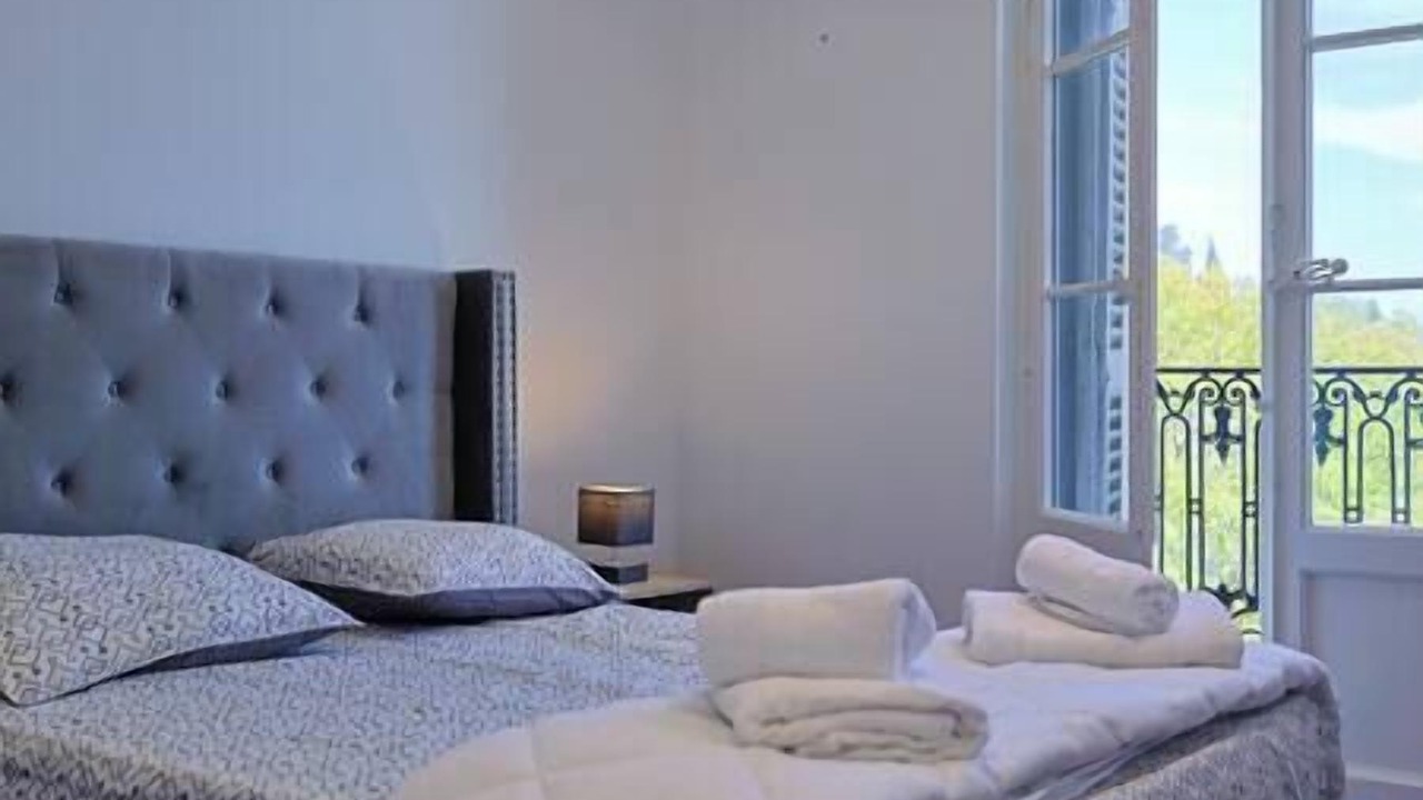 Photo of Bedroom in Hyeres City Centre